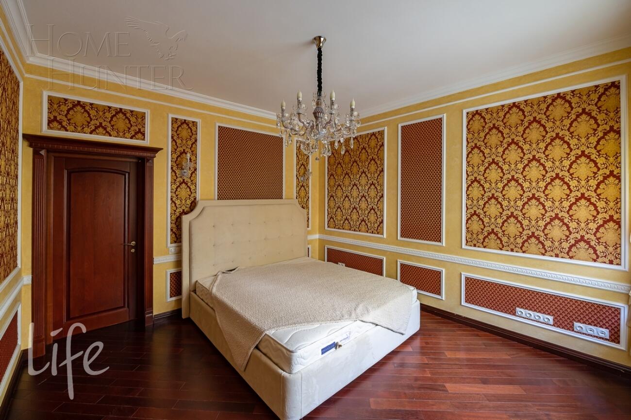 3-этажный коттедж 700 м² с отделкой