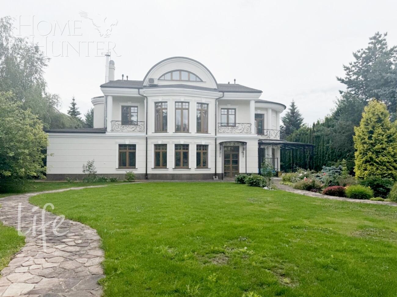 2-этажный коттедж 500 м² с отделкой