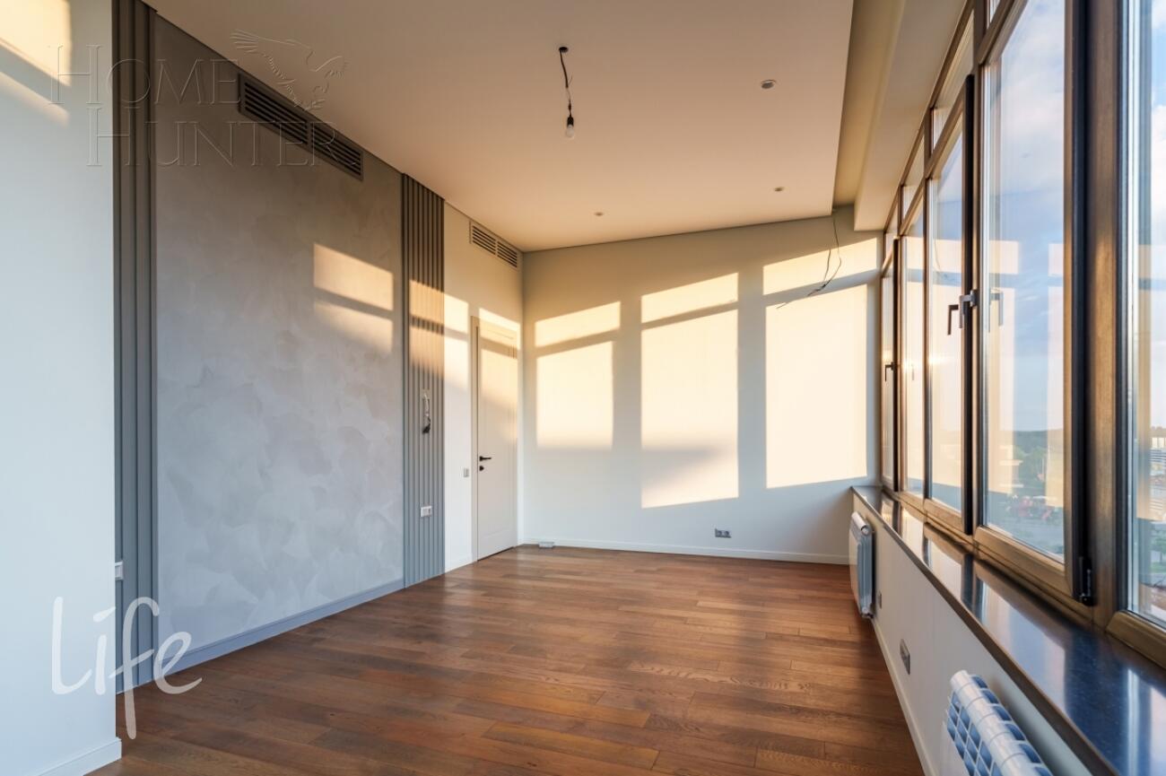 3-этажный коттедж 280 м² с отделкой