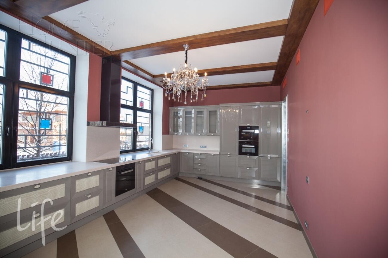 2-этажный коттедж 745 м² с отделкой