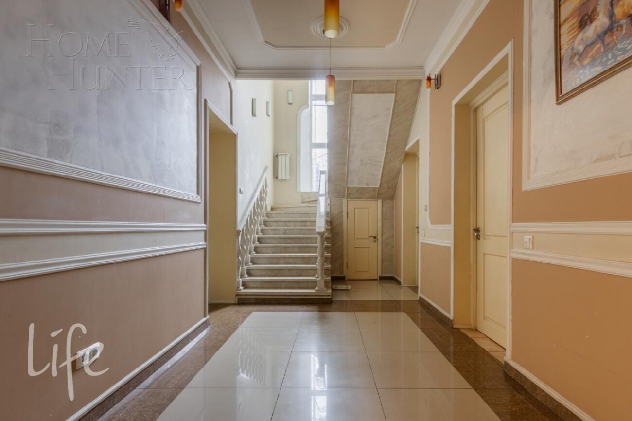 2-этажный коттедж 261 м² с отделкой