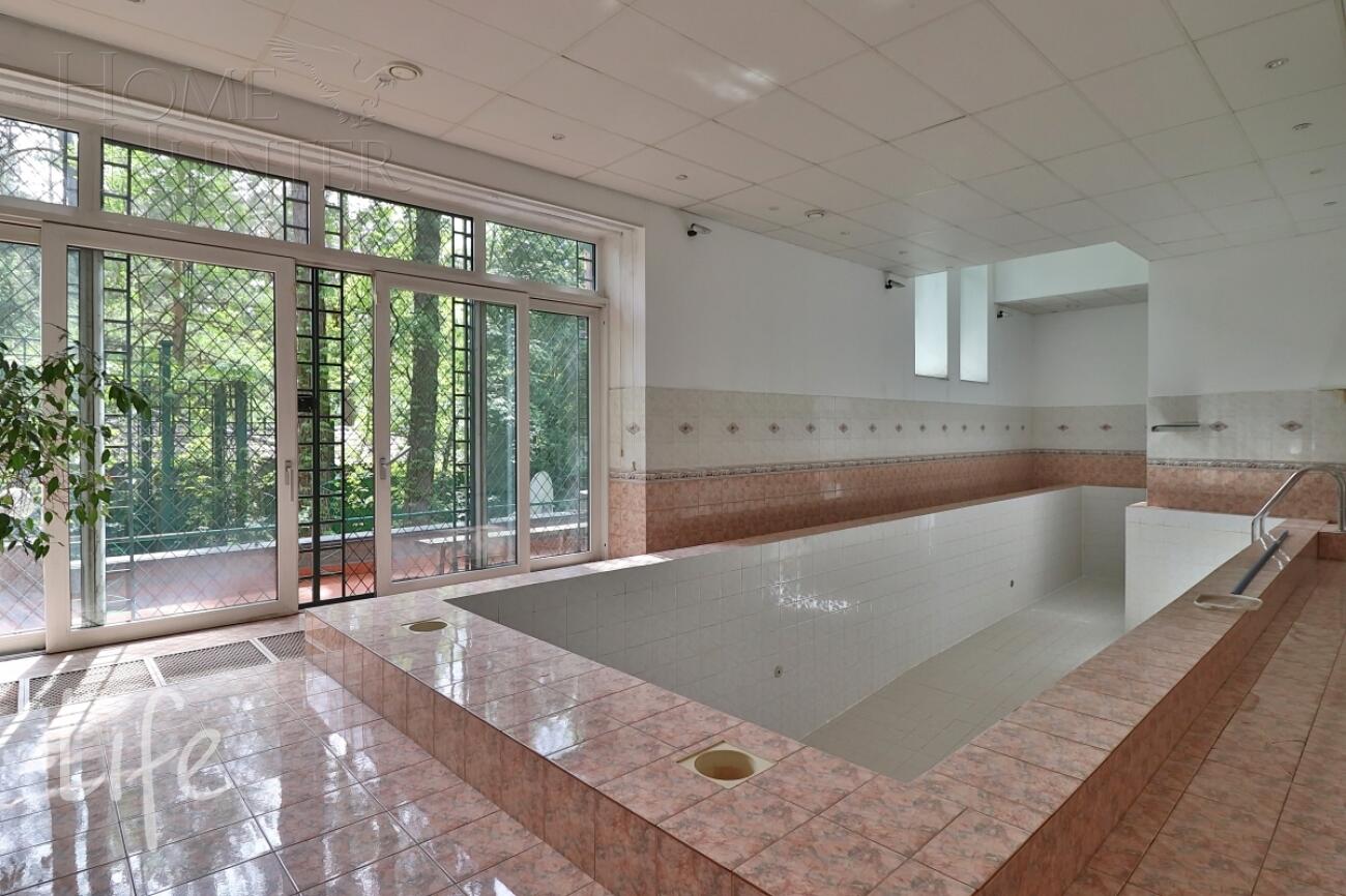 2-этажный коттедж 653 м² с отделкой