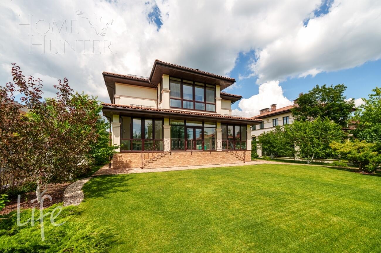 2-этажный коттедж 355 м² с отделкой