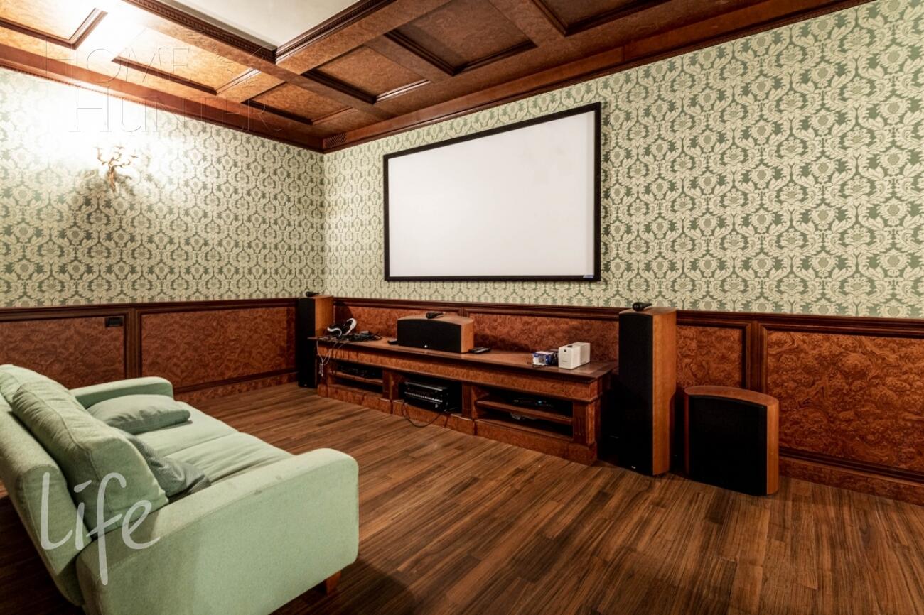 2-этажный коттедж 500 м² с отделкой