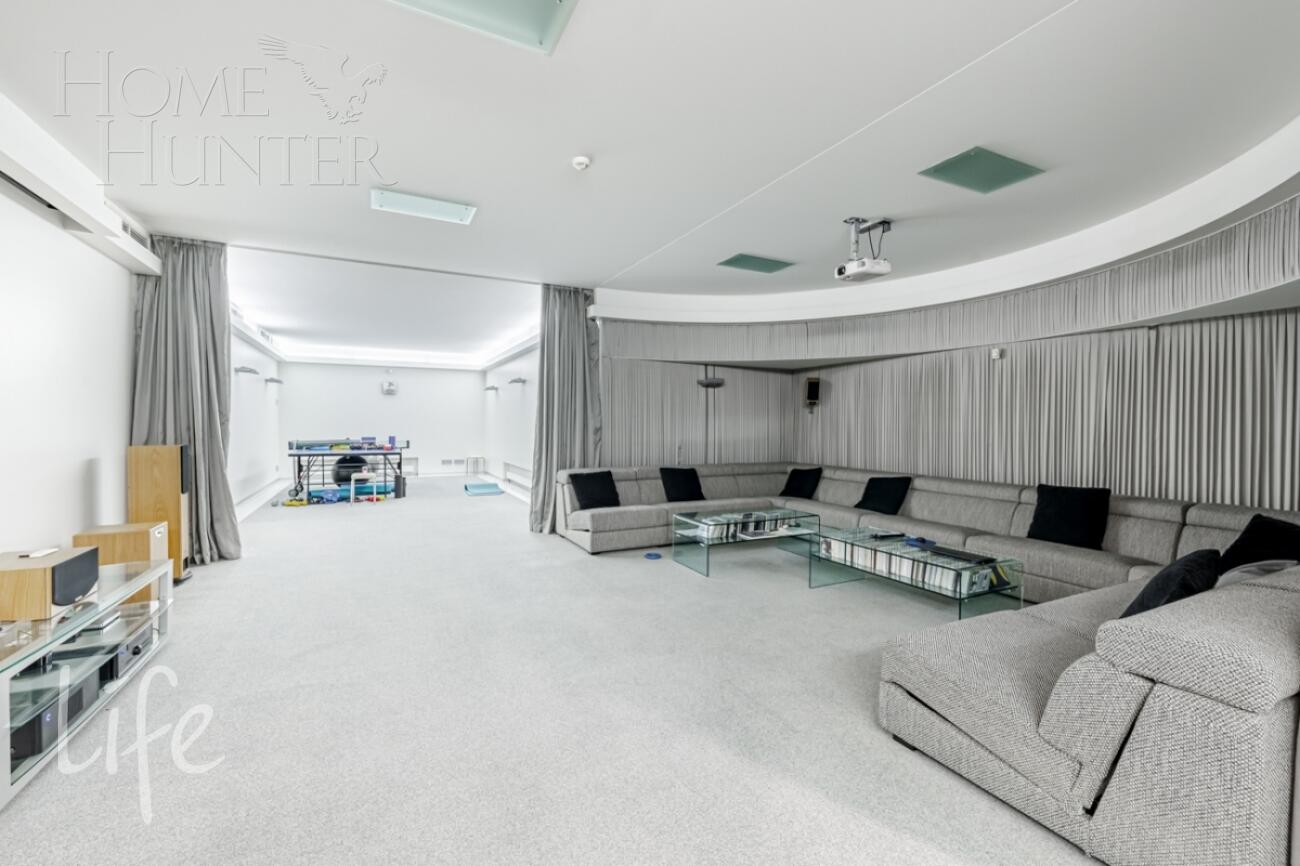 2-этажный коттедж 1 328 м² с отделкой