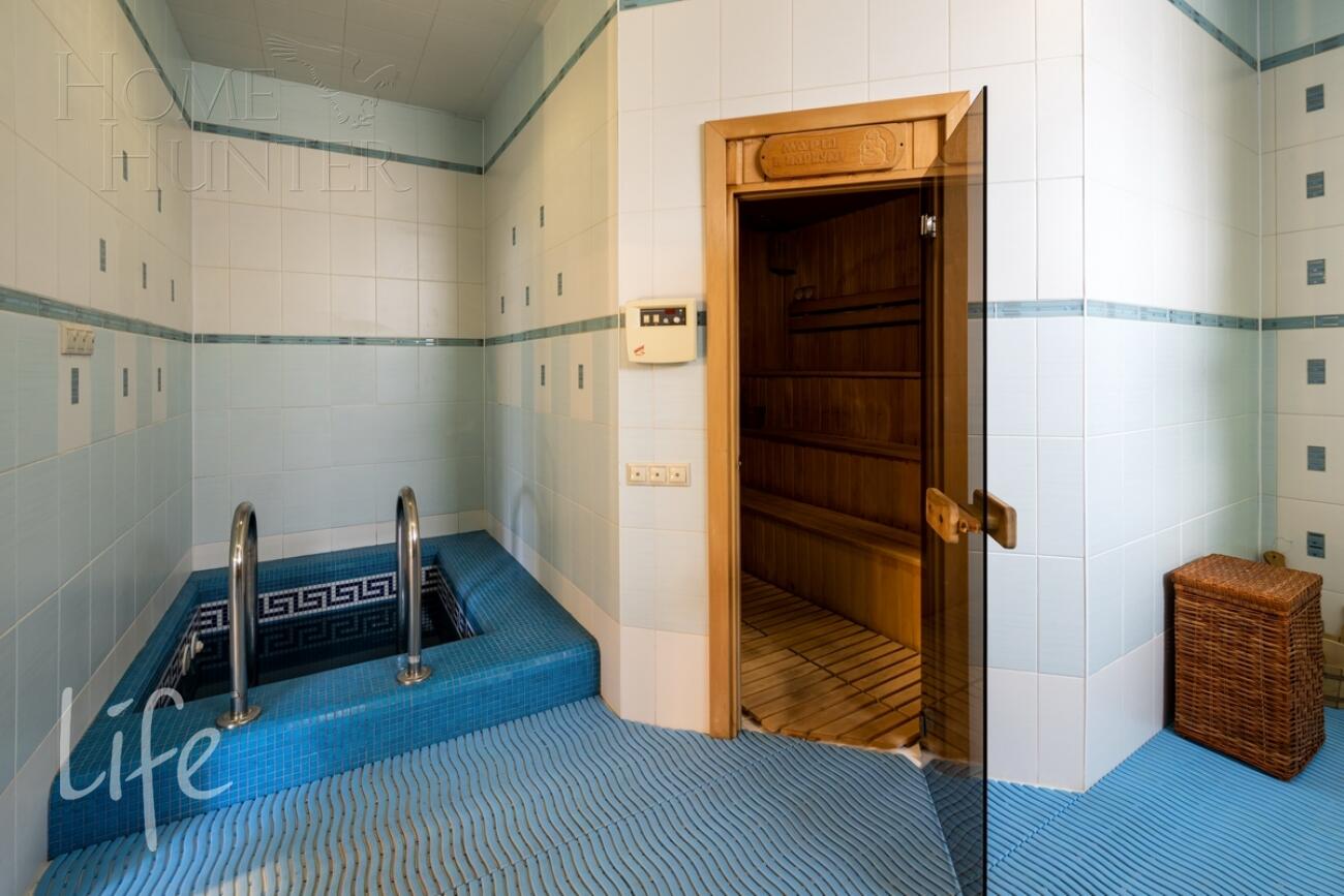 3-этажный коттедж 1 000 м² с отделкой