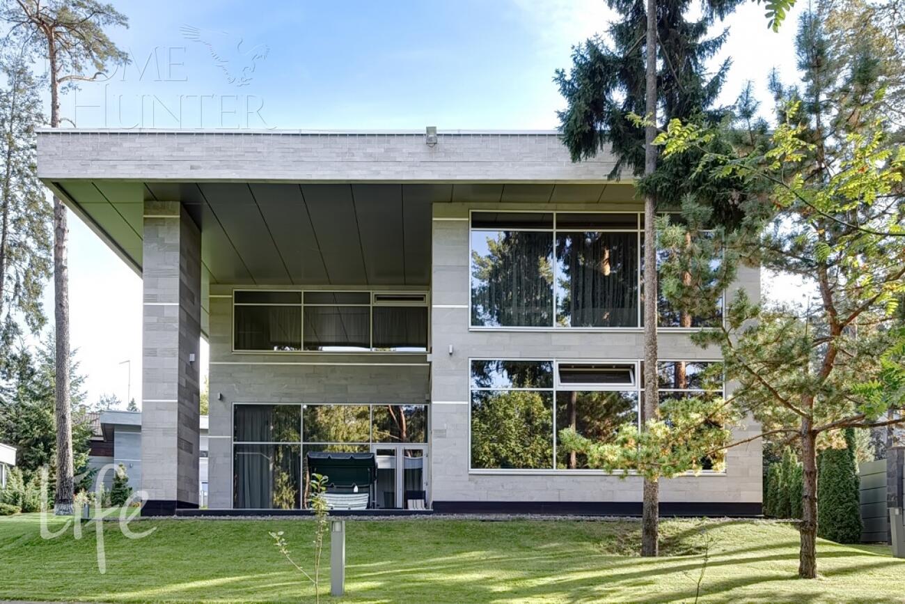 2-этажный коттедж 850 м² с отделкой