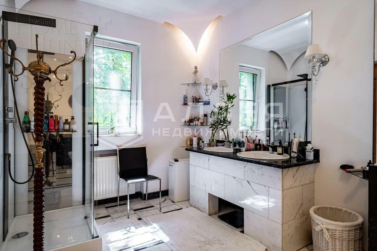 2-этажный коттедж 850 м² с отделкой