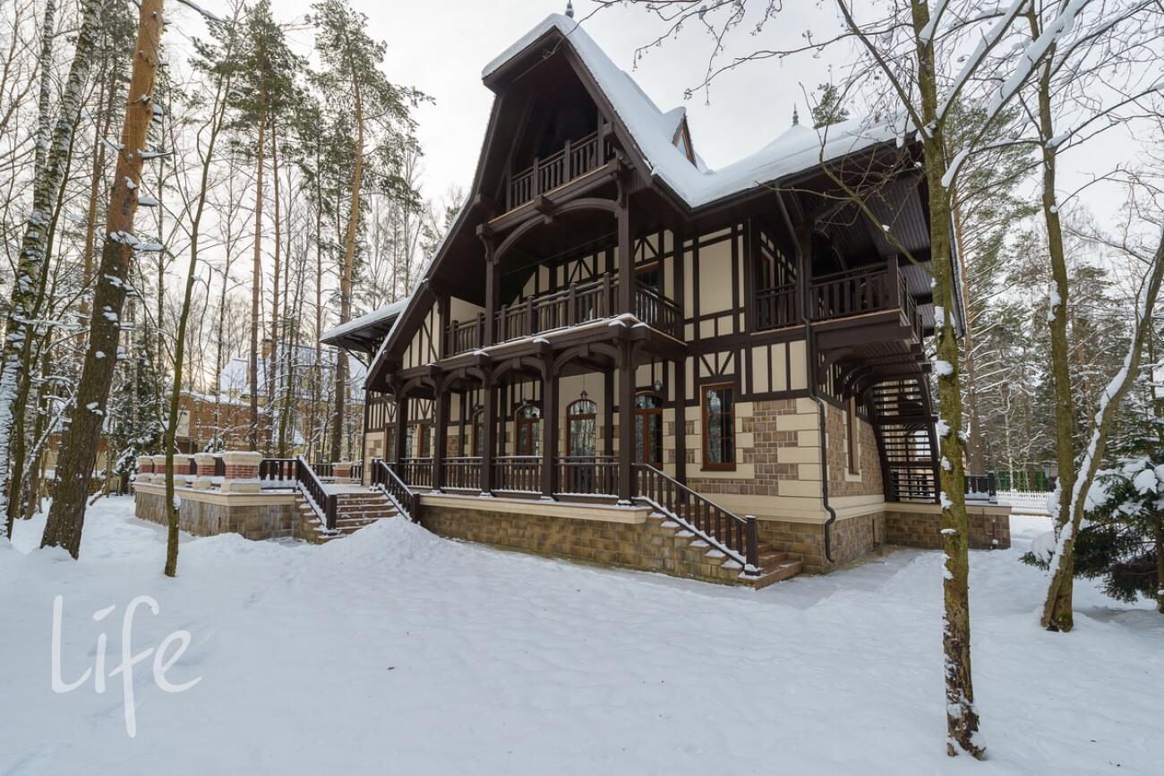 2-этажный коттедж 658 м² с отделкой