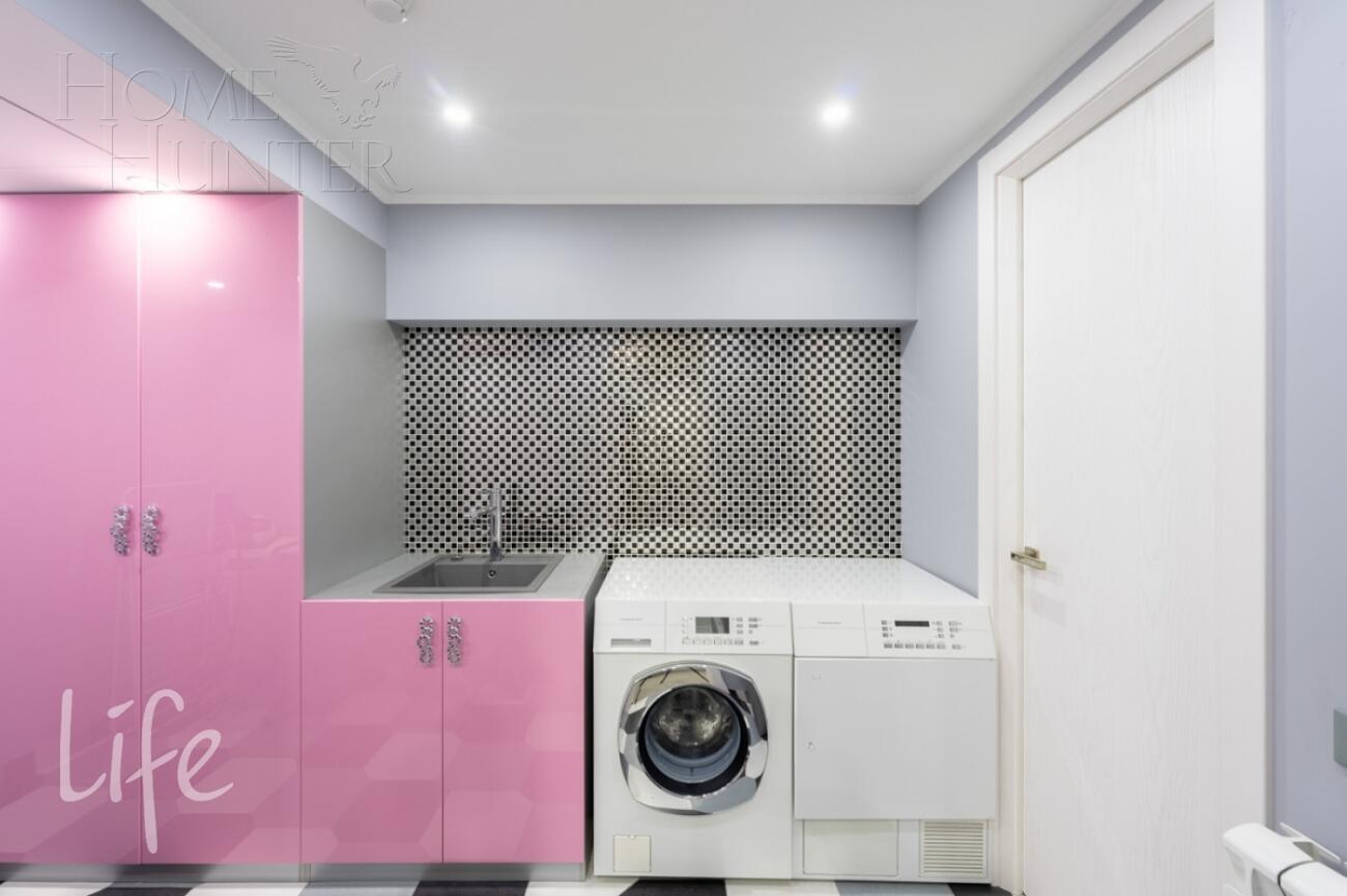 3-этажный таунхаус 293 м² с отделкой