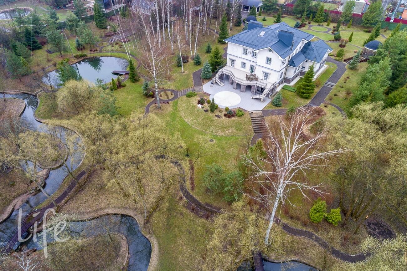 2-этажный коттедж 560 м² с отделкой