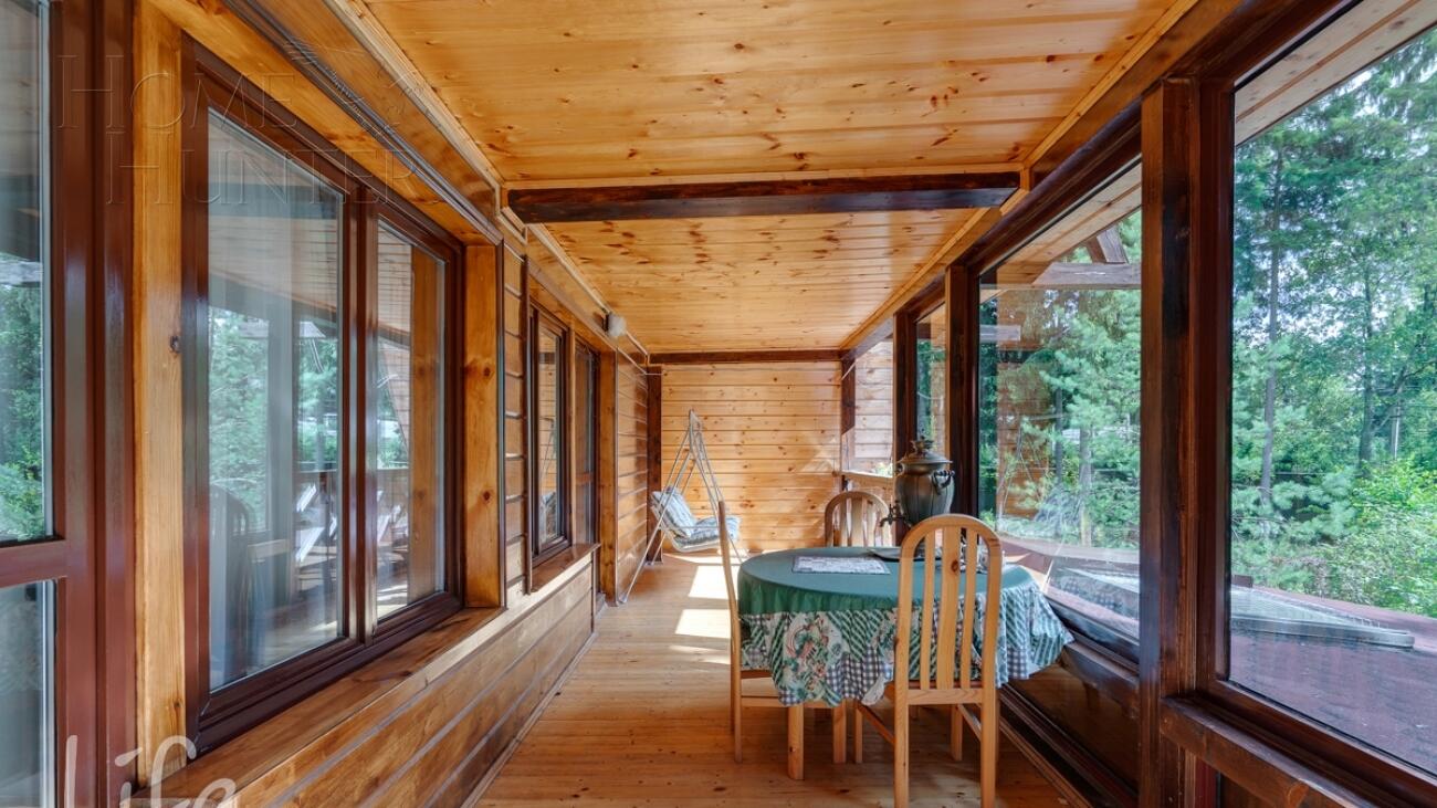 3-этажный коттедж 650 м² с отделкой