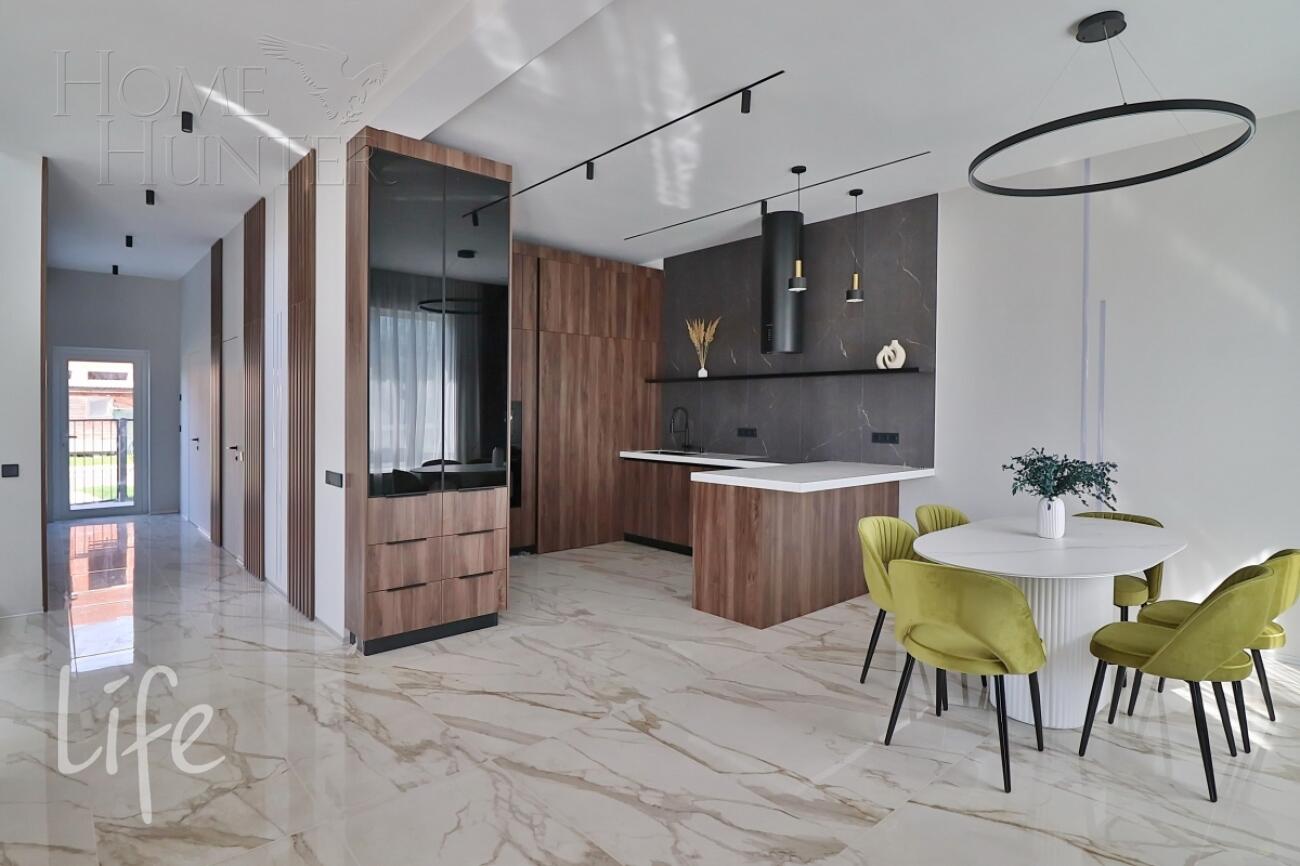 2-этажный коттедж 193 м² с отделкой