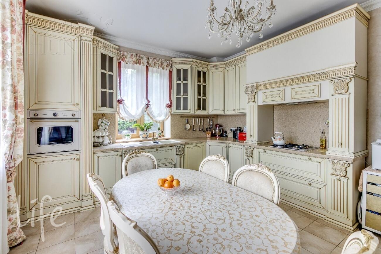 2-этажный коттедж 360 м² с отделкой