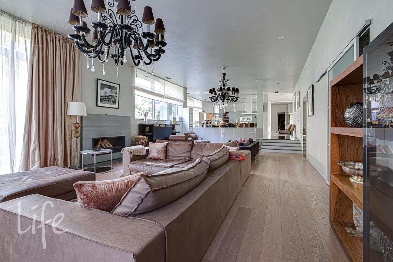 2-этажный коттедж 850 м² с отделкой