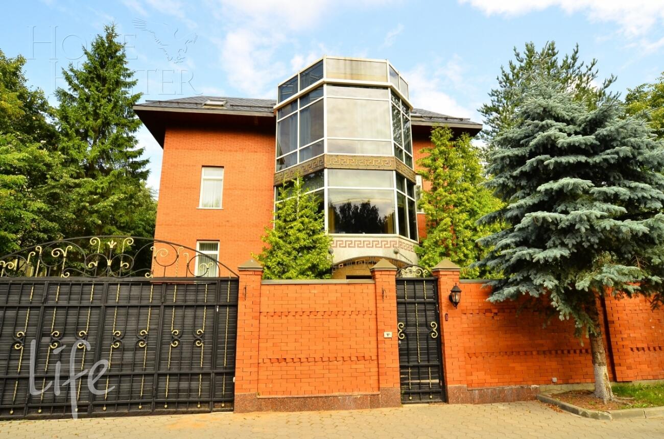 2-этажный коттедж 680 м² с отделкой