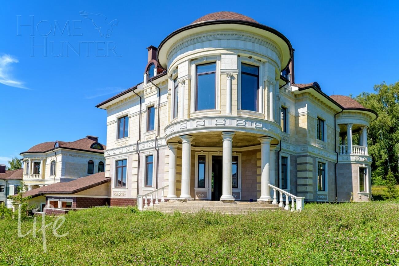 2-этажный коттедж 858 м² без отделки