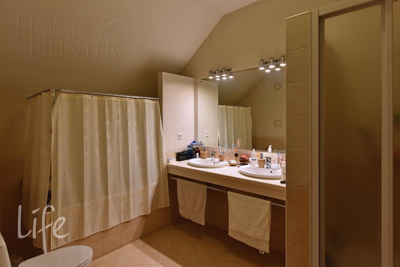 2-этажный коттедж 550 м² с отделкой