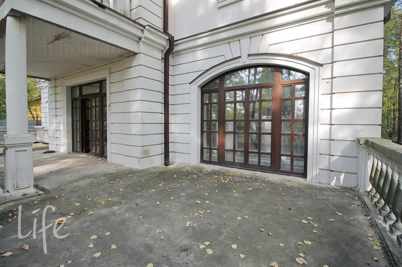 2-этажный коттедж 900 м² без отделки