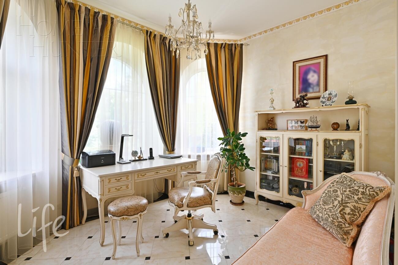 2-этажный коттедж 500 м² с отделкой