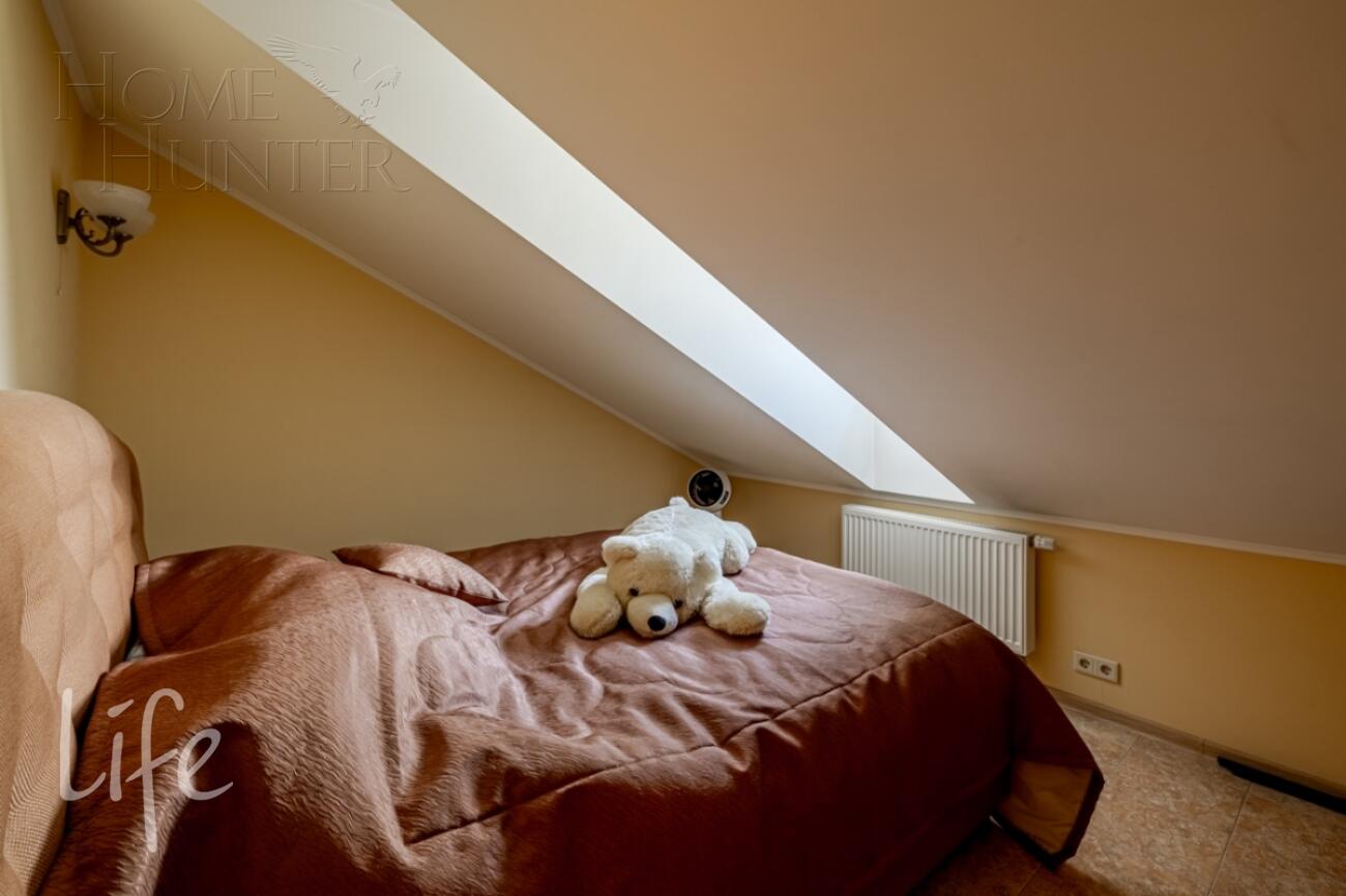 3-этажный таунхаус 230 м² с отделкой