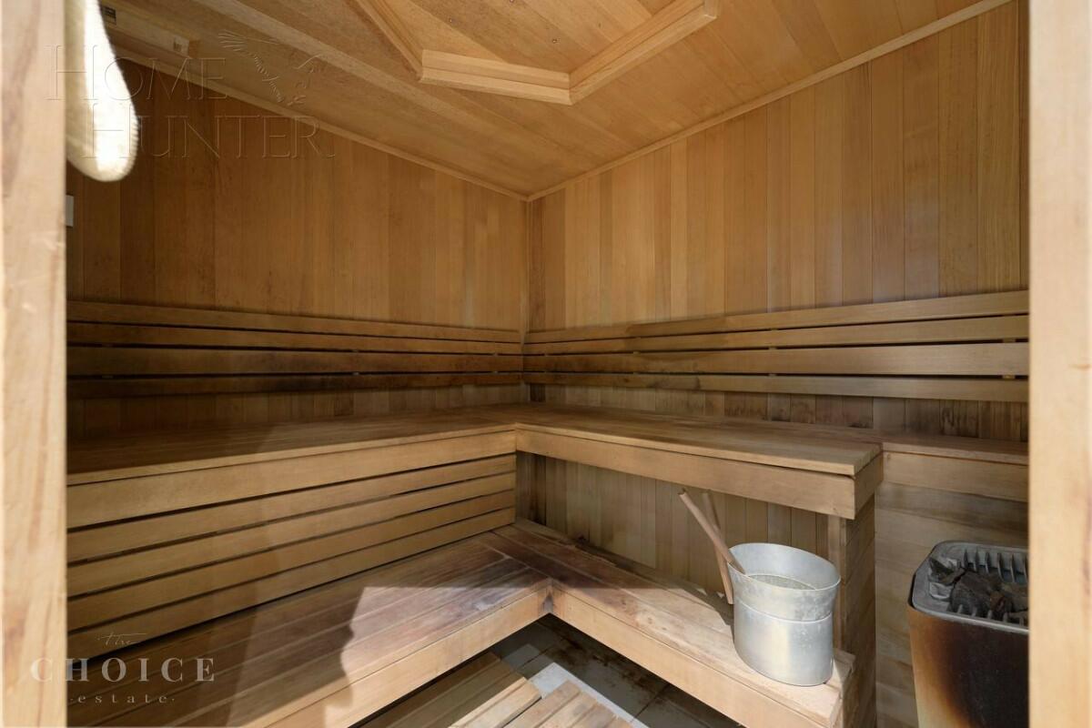 3-этажный коттедж 920 м² с отделкой