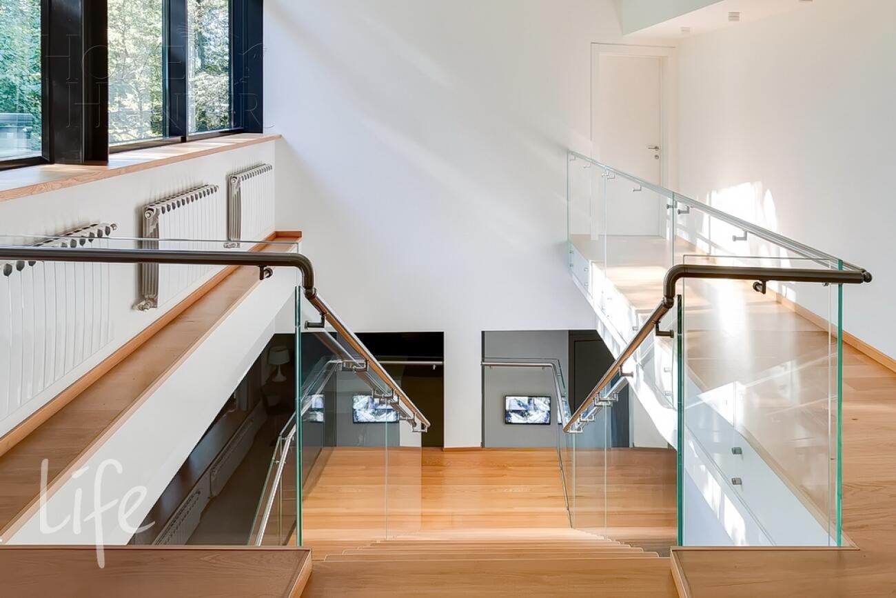 3-этажный коттедж 539 м² с отделкой