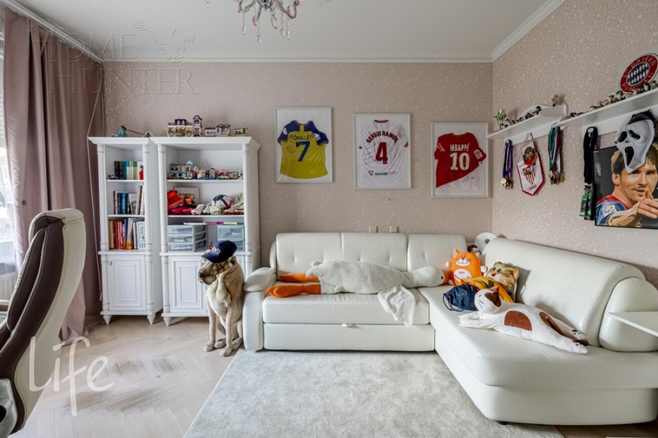 3-этажный таунхаус 230 м² с отделкой