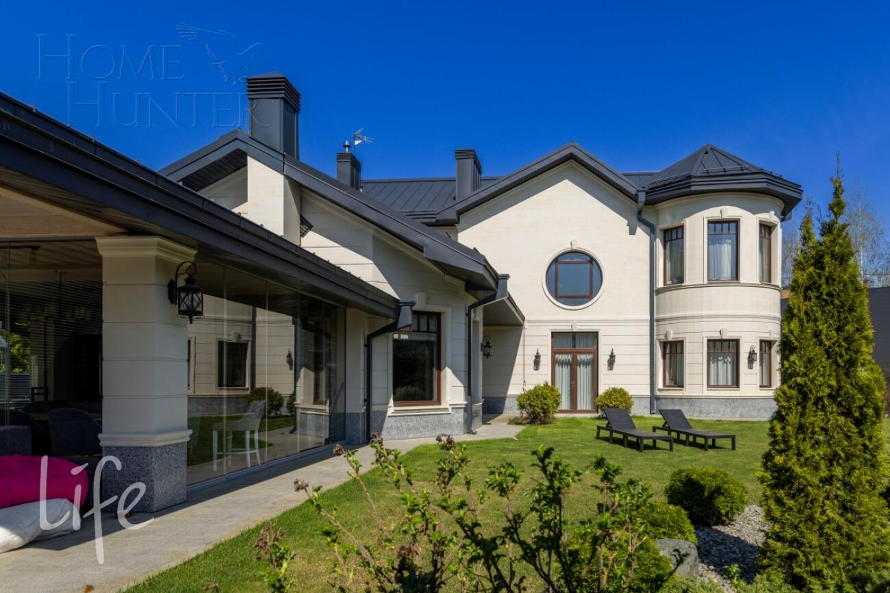 2-этажный коттедж 700 м² с отделкой