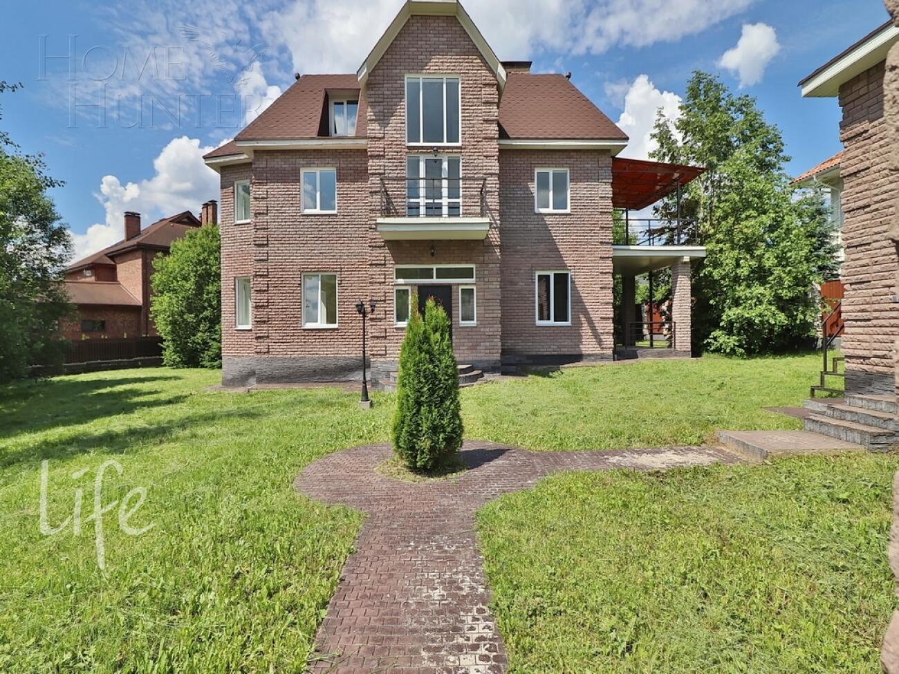 3-этажный коттедж 372 м² с отделкой