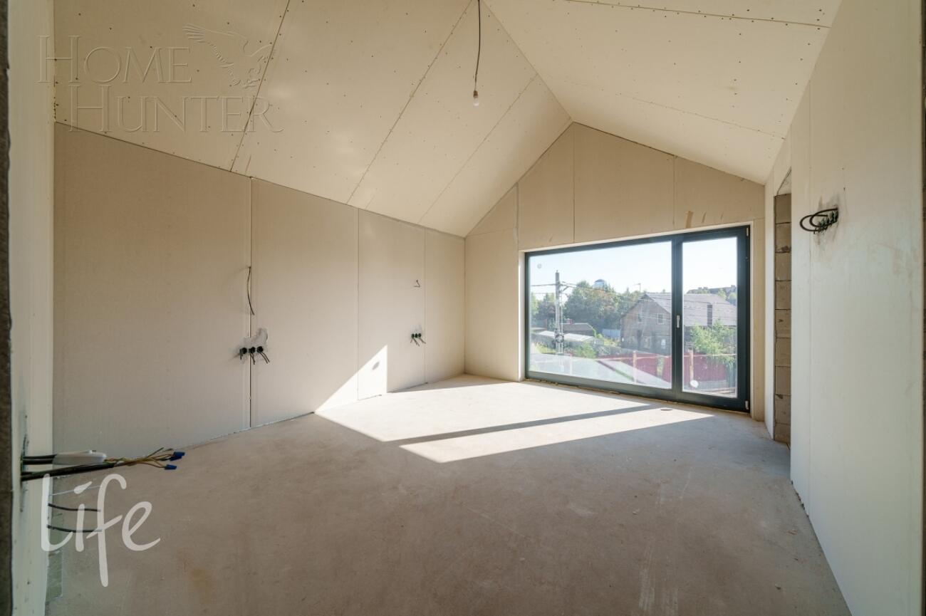 2-этажный коттедж 350 м² без отделки