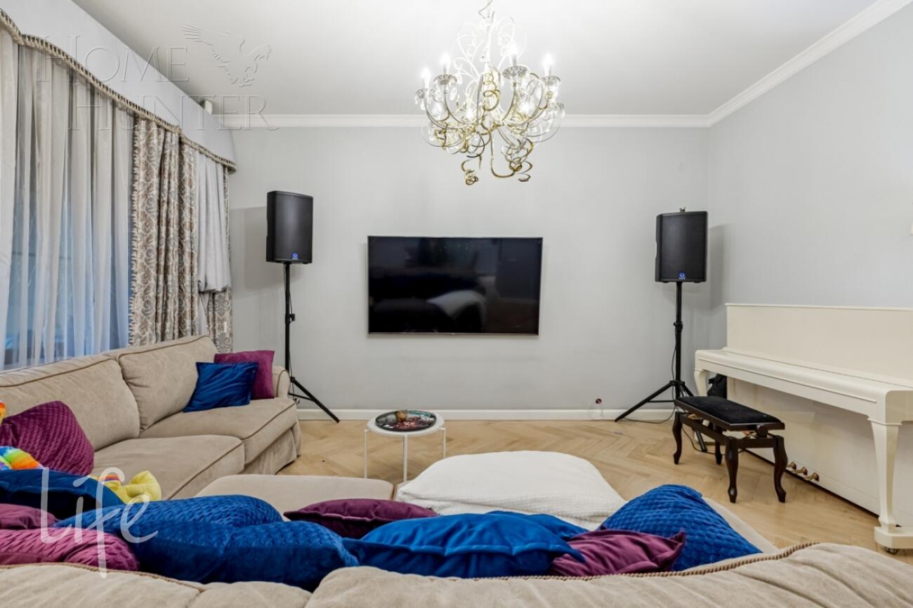 3-этажный таунхаус 230 м² с отделкой