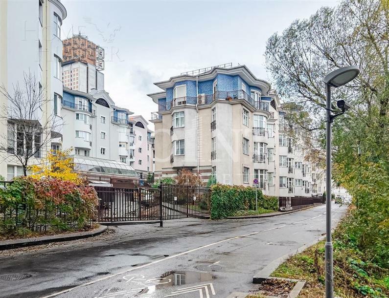 2-УРОВНЕВАЯ КВАРТИРА С ОТДЕЛКОЙ 205.5 М² НА 4 ЭТАЖЕ