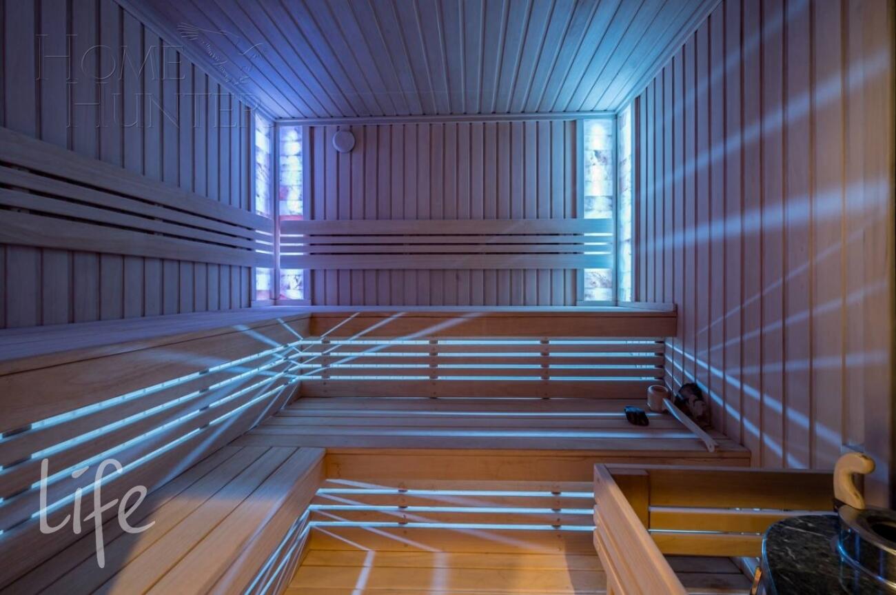 2-этажный коттедж 250 м² с отделкой