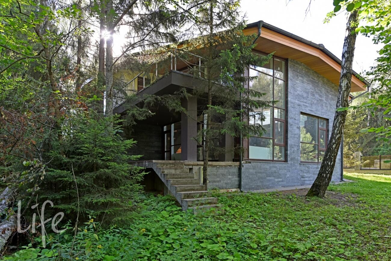 2-этажный коттедж 550 м² без отделки