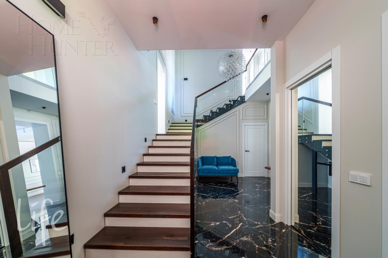 2-этажный коттедж 443 м² с отделкой