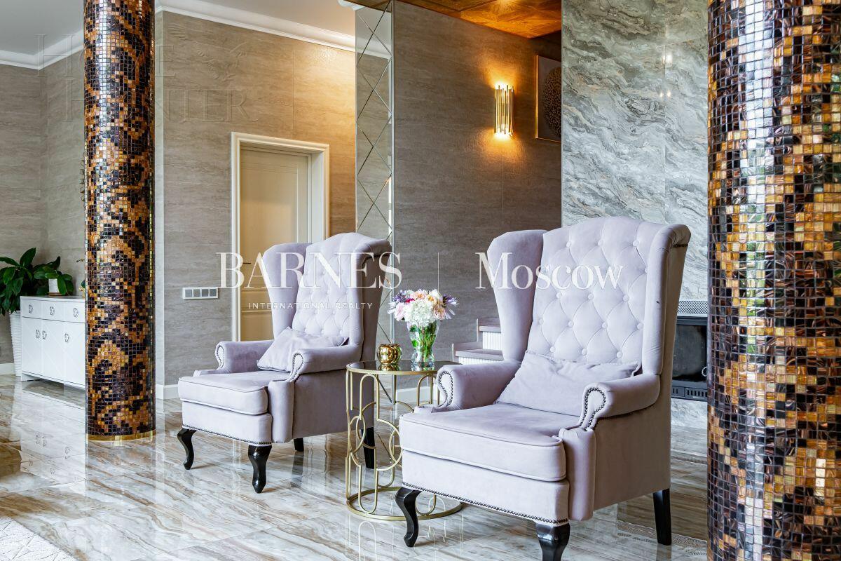 2-этажный коттедж 328 м² с отделкой