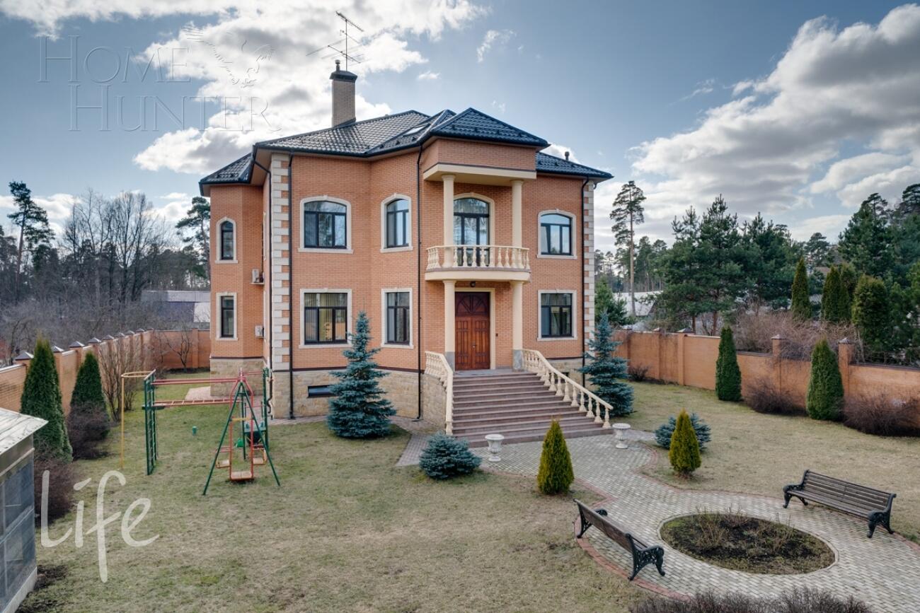 2-этажный коттедж 818 м² с отделкой