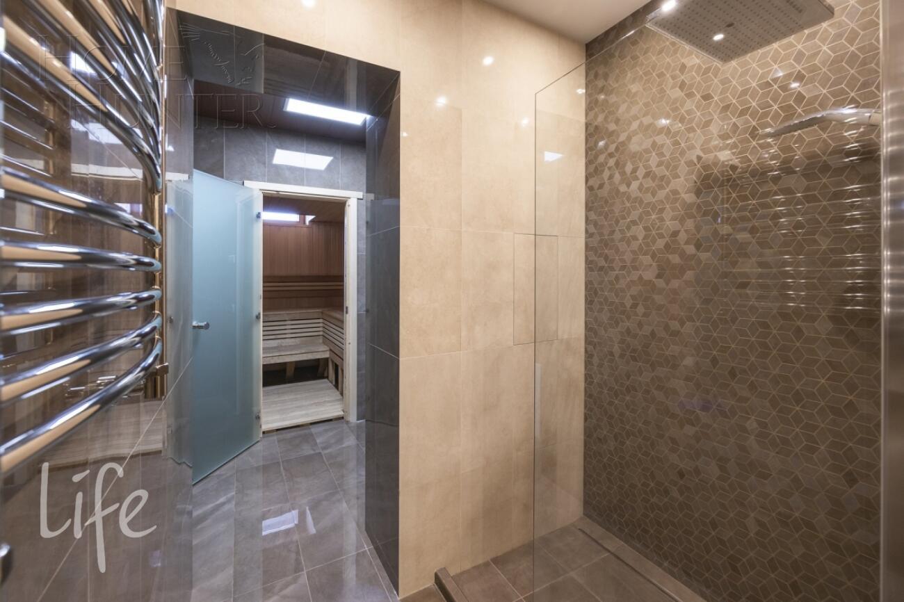 3-этажный таунхаус 310 м² с отделкой