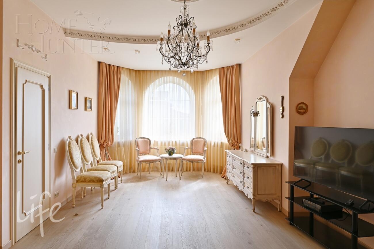 2-этажный коттедж 500 м² с отделкой