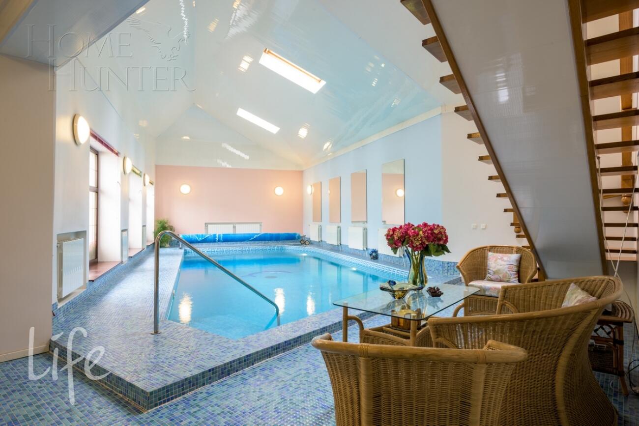 2-этажный коттедж 880 м² с отделкой