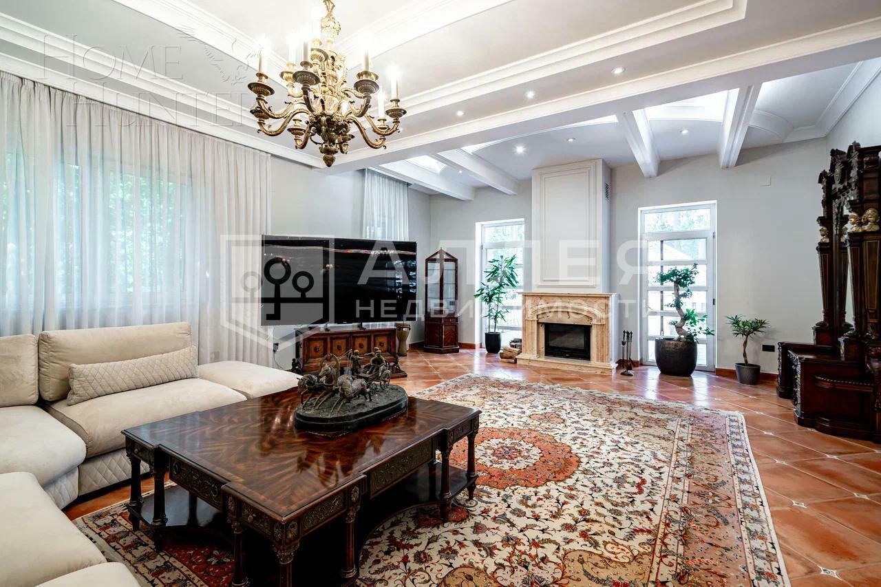 2-этажный коттедж 850 м² с отделкой