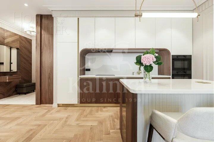 3-КОМН. КВАРТИРА С ОТДЕЛКОЙ 100 М² НА 3 ЭТАЖЕ