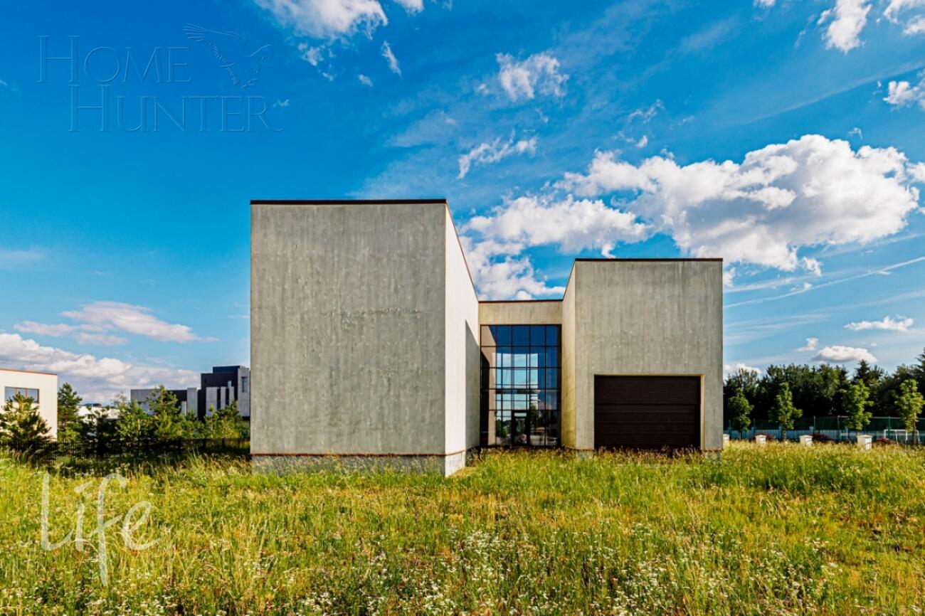 2-этажный коттедж 751.6 м² без отделки