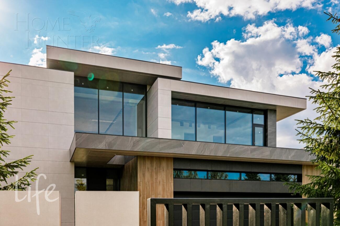 2-этажный коттедж 891 м² без отделки