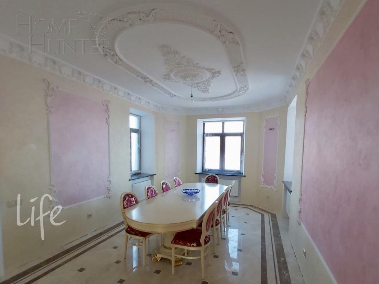 2-этажный коттедж 900 м² с отделкой