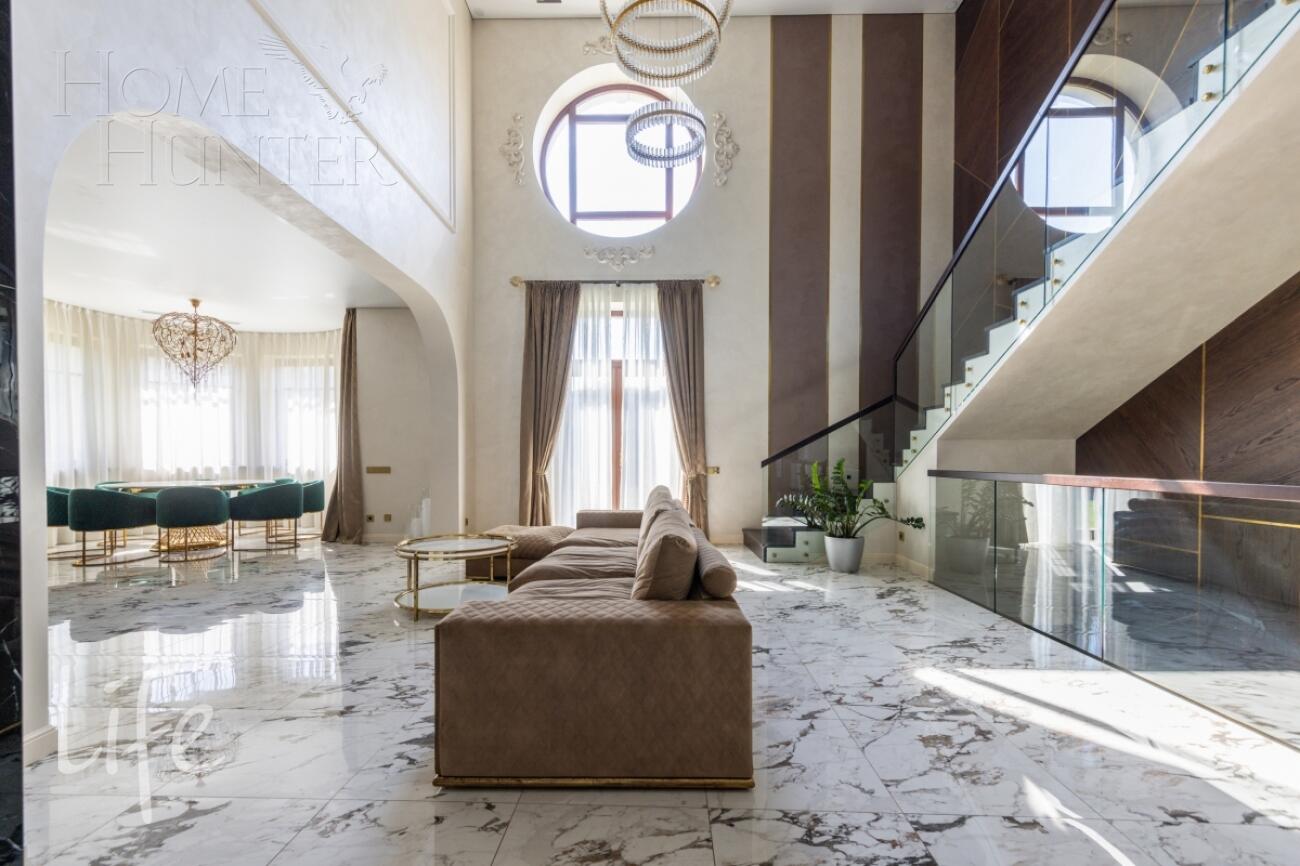 2-этажный коттедж 700 м² с отделкой