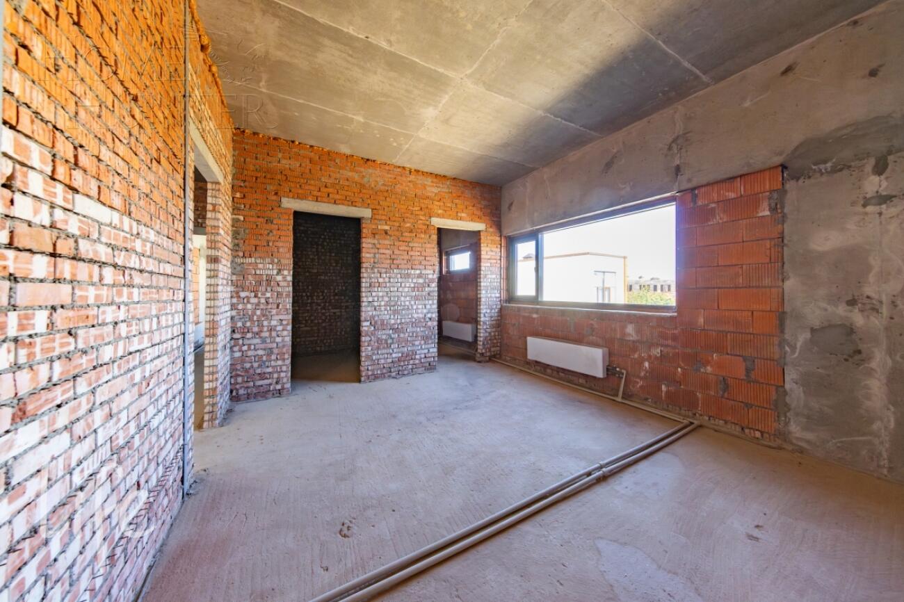 2-этажный коттедж 751.6 м² без отделки