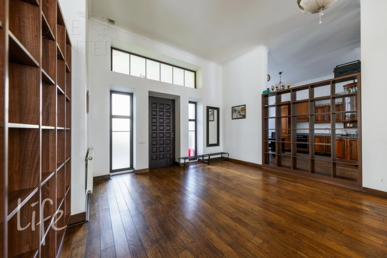 2-этажный коттедж 359 м² с отделкой