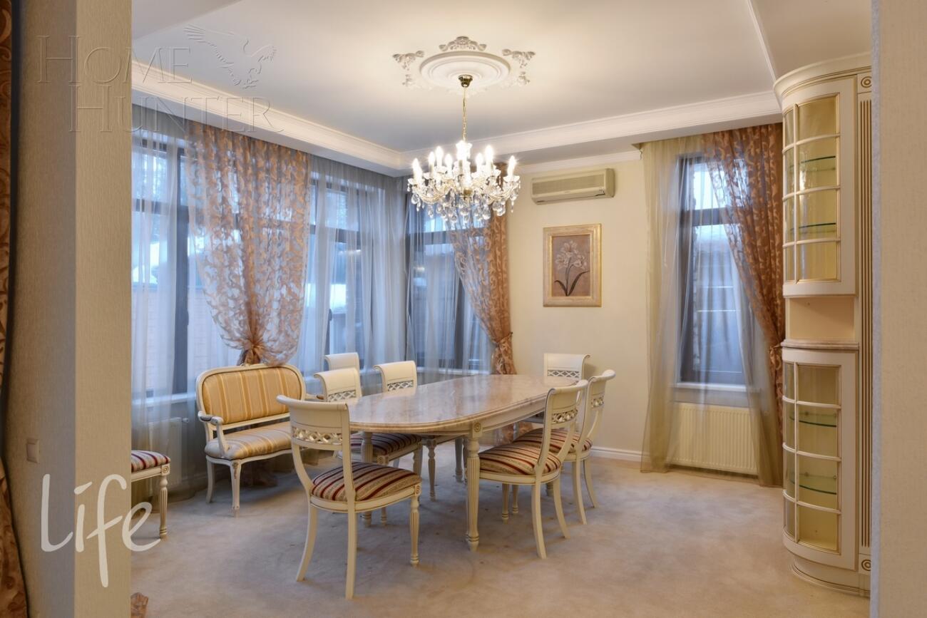 2-этажный коттедж 450 м² с отделкой